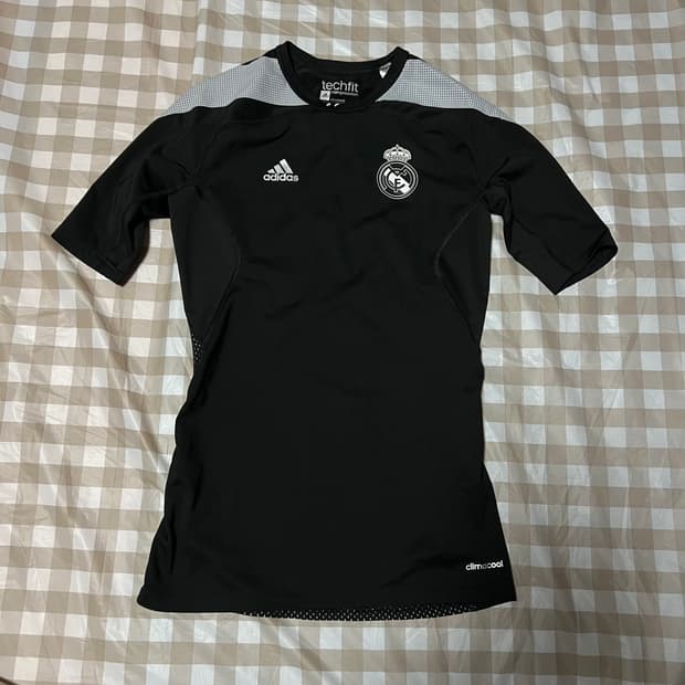 아디다스 레알마드리드 테크핏 여성 반팔 105 기능성 운동 트레이닝복