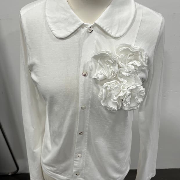 꼼데가르송 트리콧 코사지 블라우스