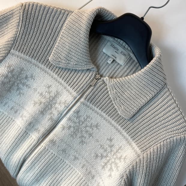 마뗑킴 스노우플레이크 니트집업 