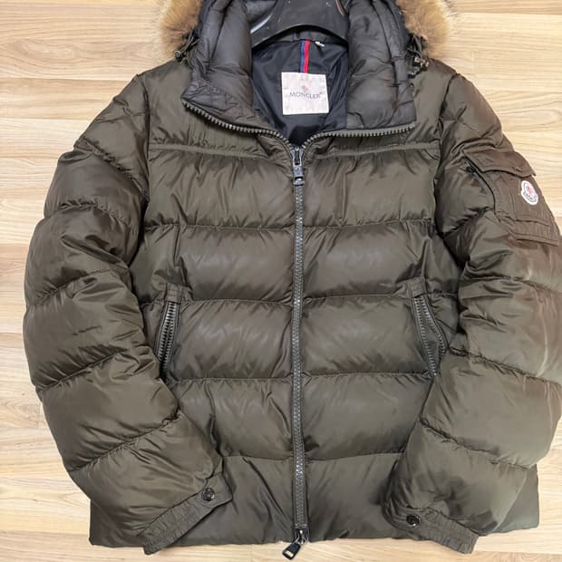 몽클레어 마르크 카키 3size