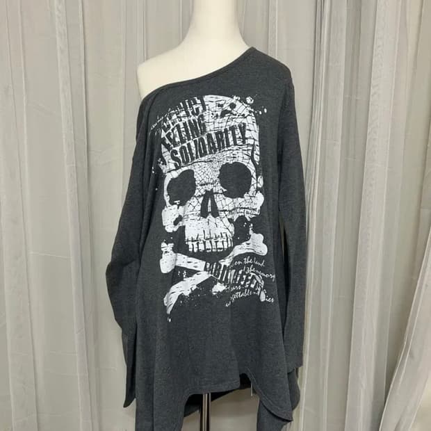 해골 프린팅 긴팔티셔츠