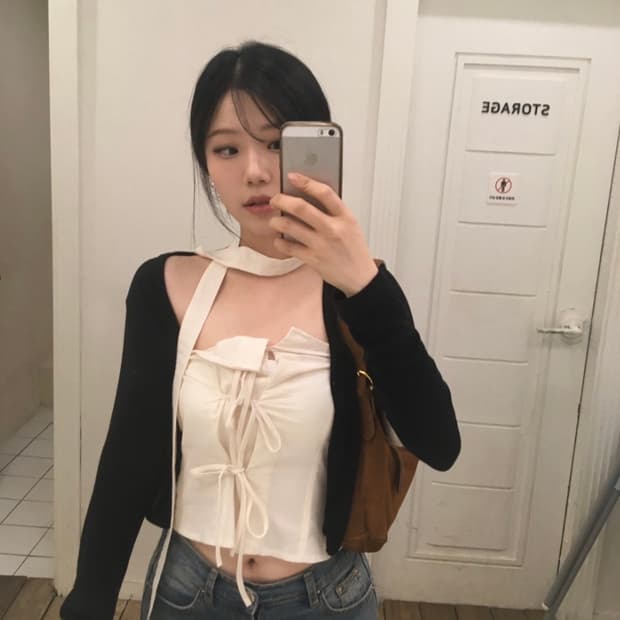 아워캐비넷 tencel crop cardigan