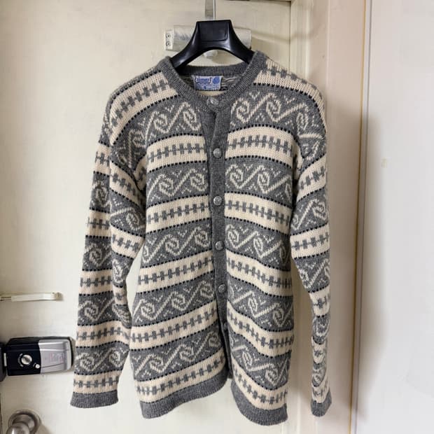 노르웨이 니팅 노르딕 패턴 울 가디건