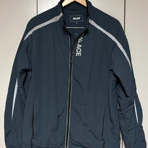 Palace(팔라스) B-Line 3M Shell Top