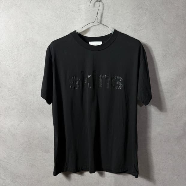 Alexander Digenova “Skins” Gloss Logo T-