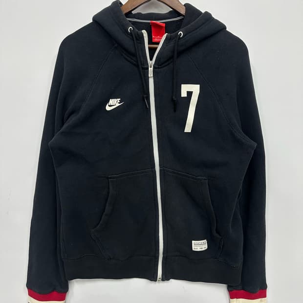 나이키 스우시 7 블랙 후드집업 