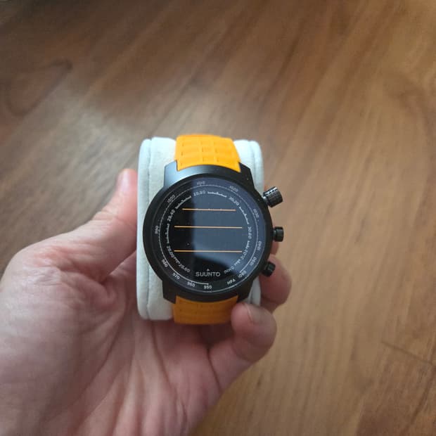 순토 엘레멘텀 옐로우 스트랩