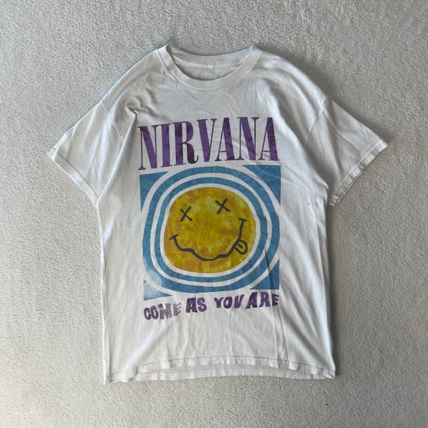 너바나 반팔 티셔츠