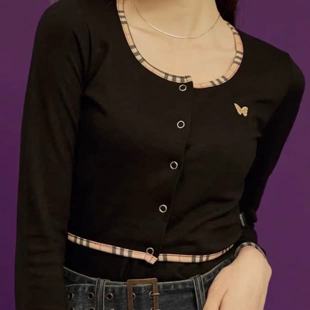 팬시클럽 블랙 체크라인 크롭 가디건