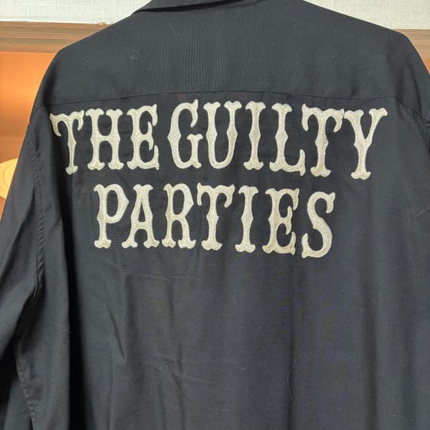 와코마리아 레온 셔츠 긴팔 (L 사이즈)