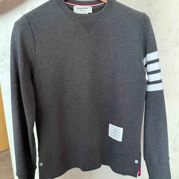 톰브라운 맨투맨 1사이즈 정품 진회색