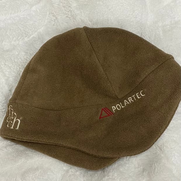 페치 폴라텍 로고 비니