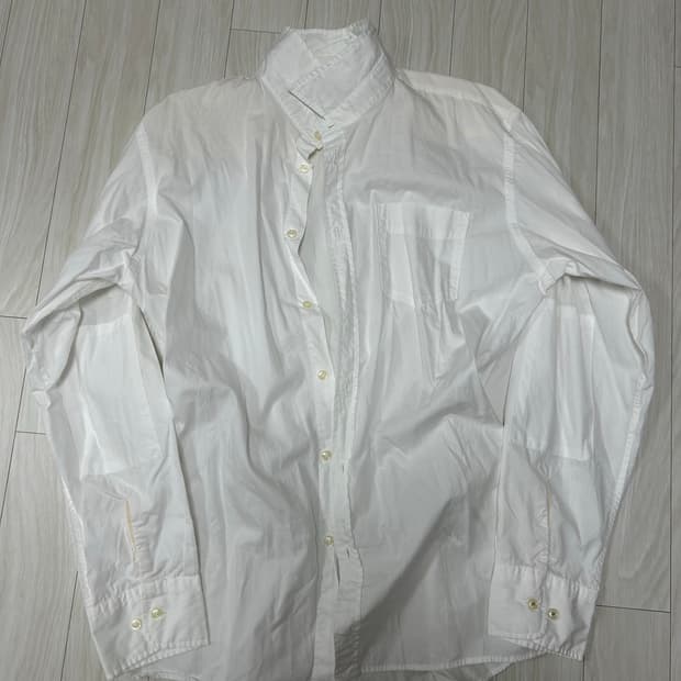 유니버셜 웍스 화이트 워크셔츠