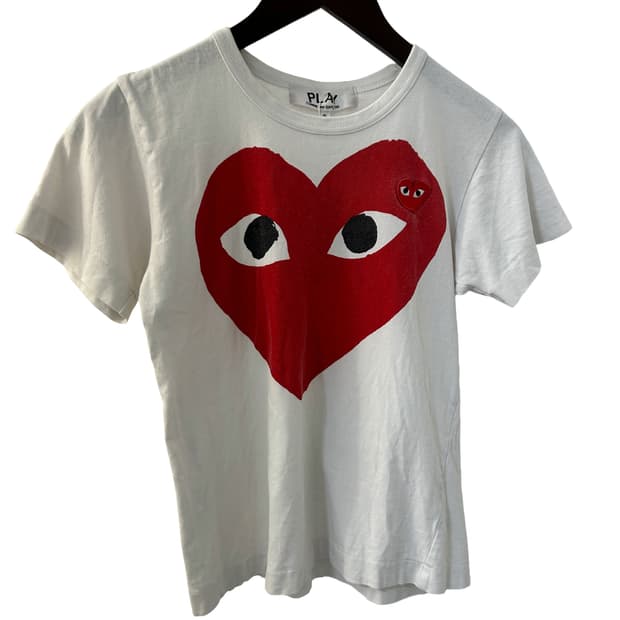 Comme des Garçons PLAY 빅 하트 프린트 반팔 티셔츠
