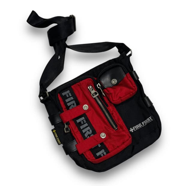 FIRE FIRST world wide hero Crossback