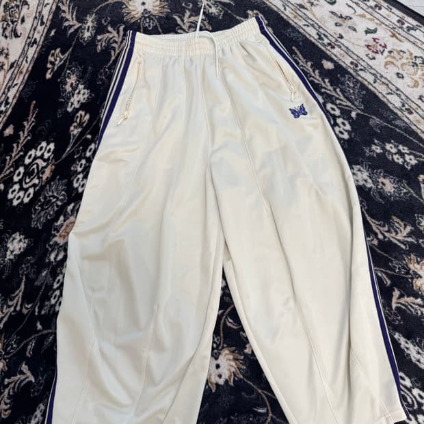 니들스 HD 트랙팬츠 폴리 화이트 퍼플  xs