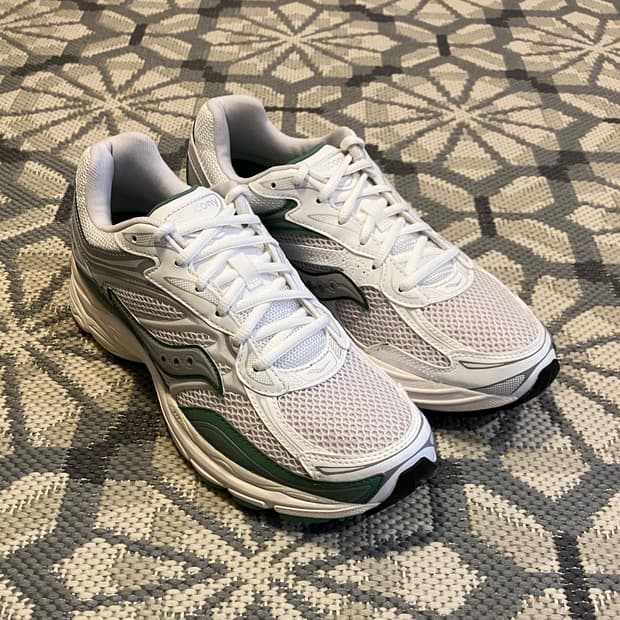 (265) 써코니 프로그리드 옴니 9 아이보리 그린