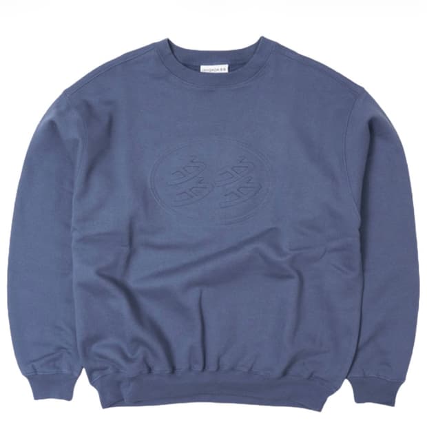 다다이즘 엠보싱 크루넥