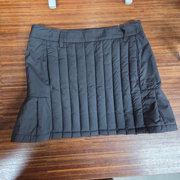아디다스 경량패딩 스커트 xs