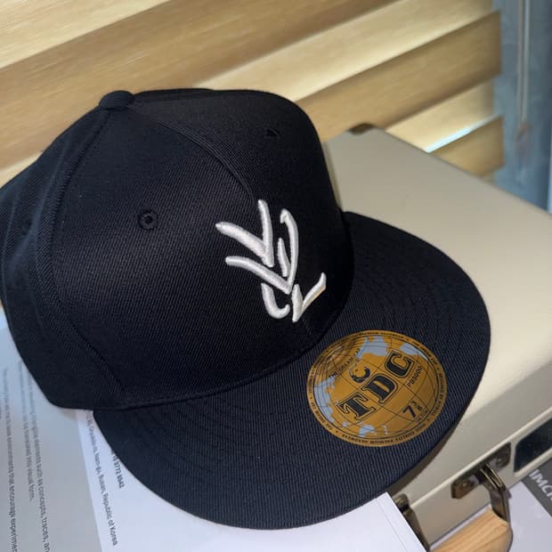 Yvl cap 7 2/1 새상품