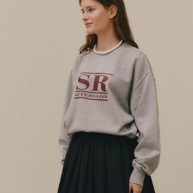 (새상품)SOIR 쏘이르 SR로고 맨투맨