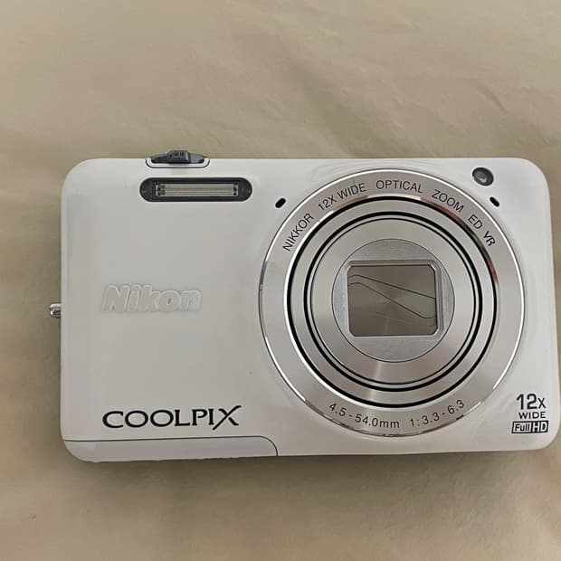 니콘 쿨픽스 COOLPIX S6600 