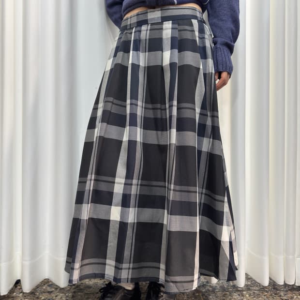 check pleats skirt