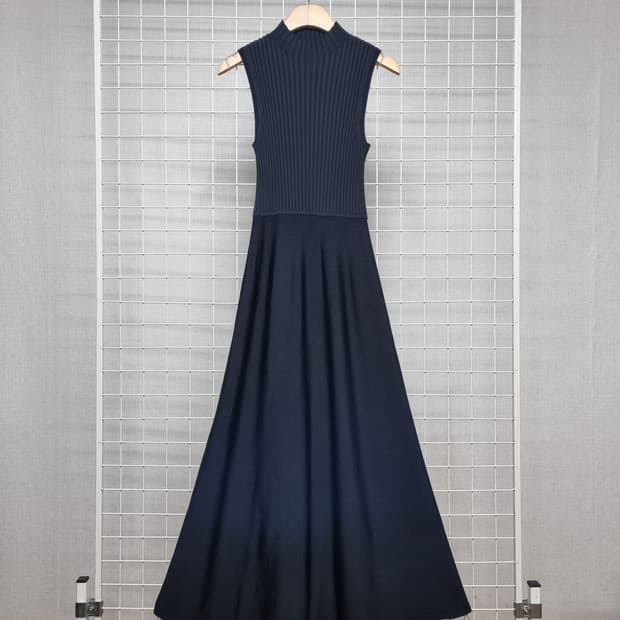 띠어리 니트원피스 P