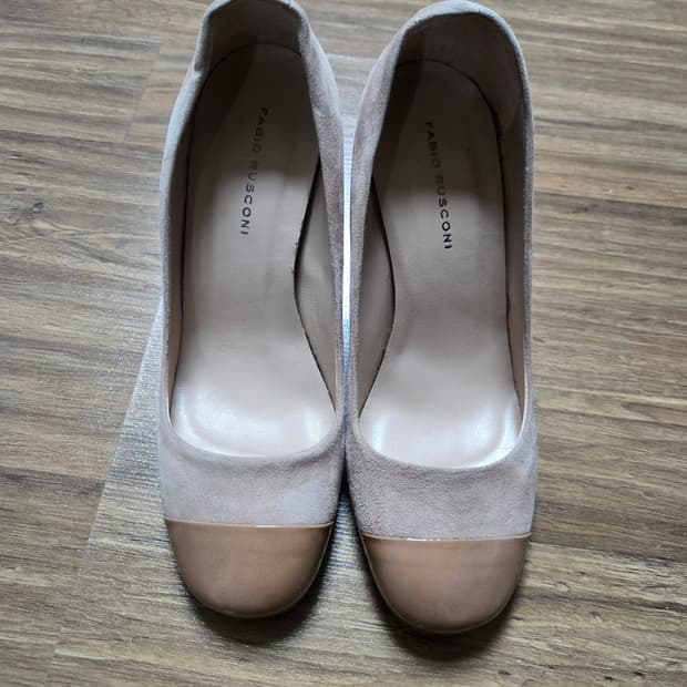 이태리 파비오 루스코니 베이지 스웨이드 힐 230