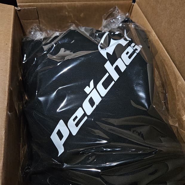 슈퍼바이브 x 피치스 쿠션