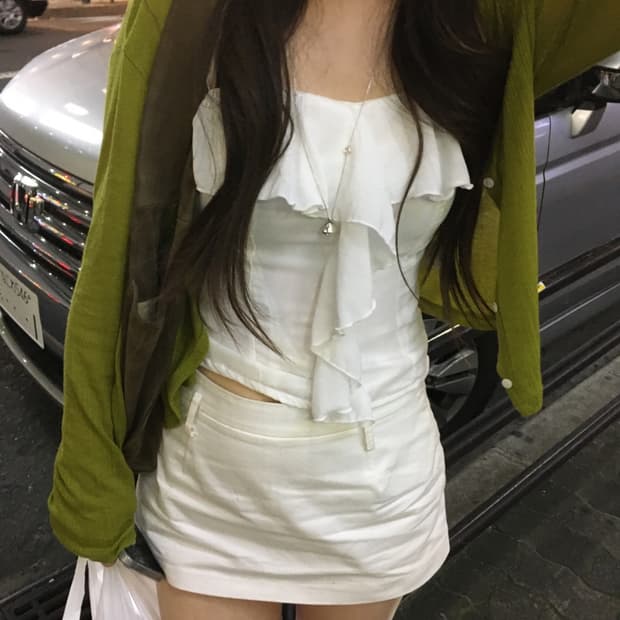 아워캐비넷 러브 프릴 슬리브리스 나시