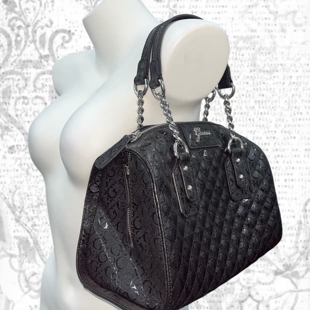 'Guess' enamel sholder bag