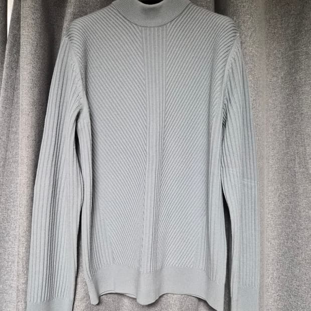 타임옴므 빗살무늬 모크넥 니트 팝니다 우영미 솔리드옴므