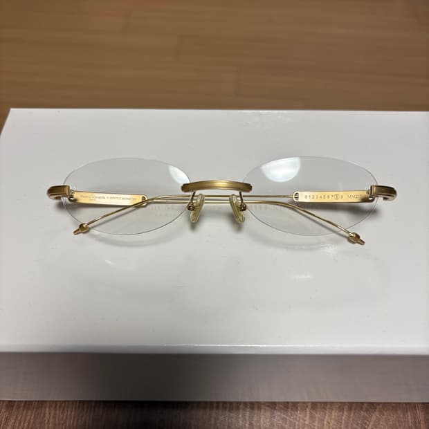 젠틀몬스터 마르지엘라 mm017 안경