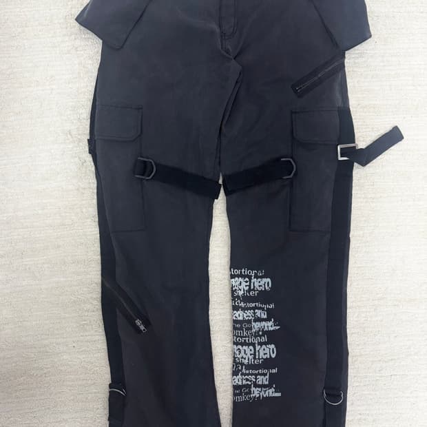 •Vintage 스트랩 디테일 테크 카고 팬츠