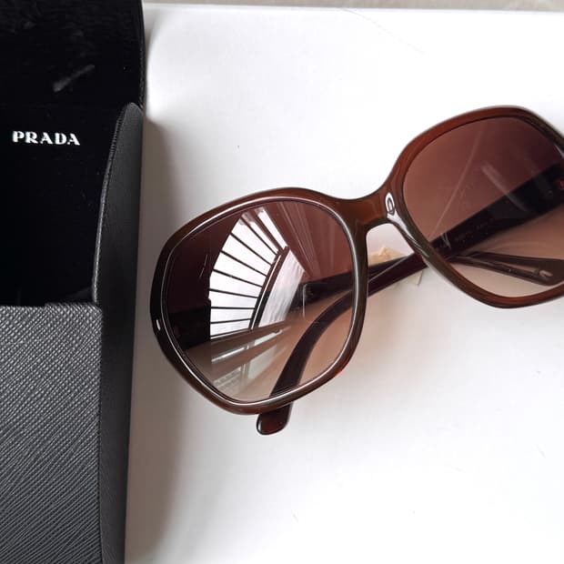 PRADA 선글라스 SPR14N 브라운