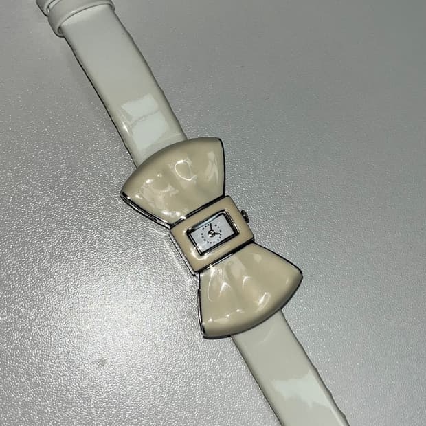 마크바이마크제이콥스 리본 시계