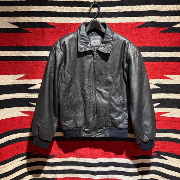 Cowhide leather bomber jacket / 소가죽 봄버