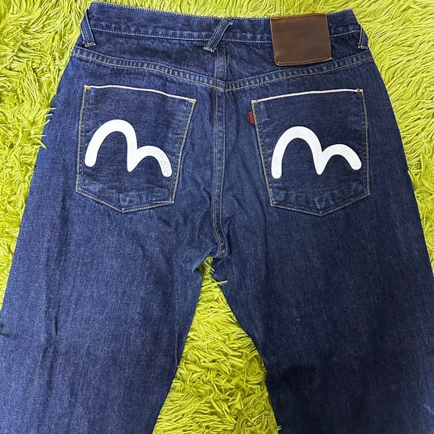 에비수 백로고 팬츠