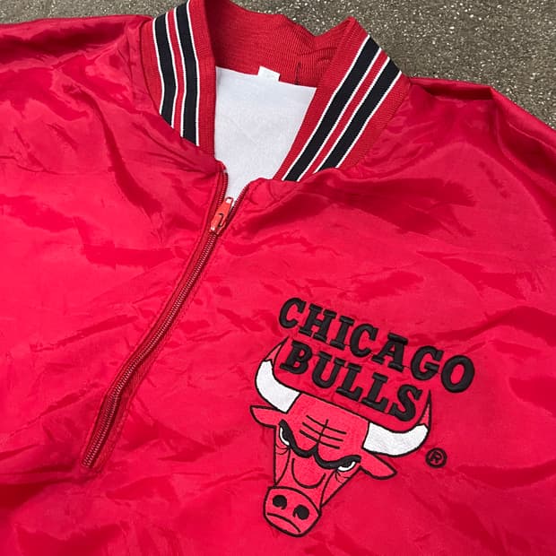90s NBA 시카고불스 웜업 바람막이 (105)
