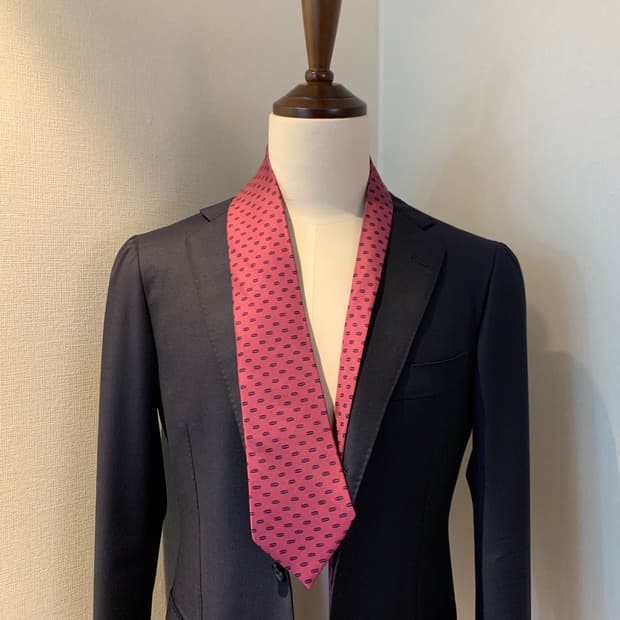 에르메스 프랑스 100실크 명품넥타이 기하학적패턴 A등급9.5cm