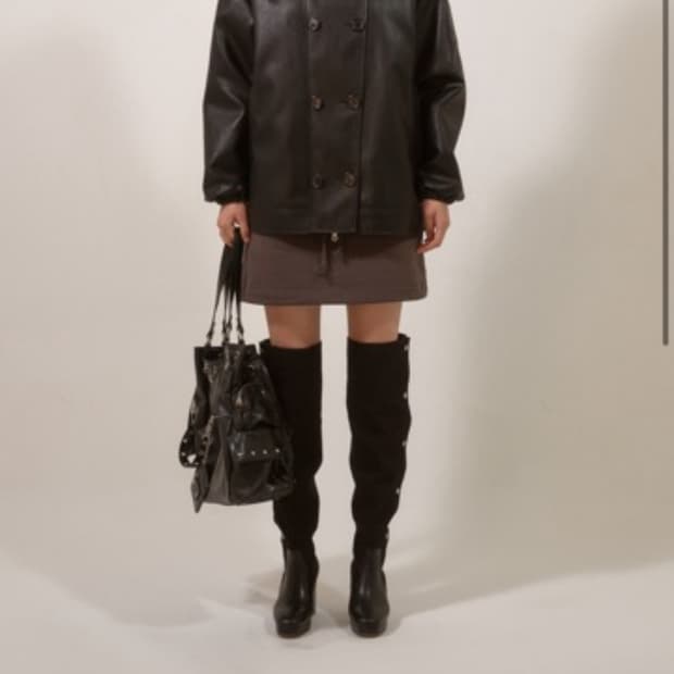 다이닛 D HALF LEATHER JACKET IN BLACK