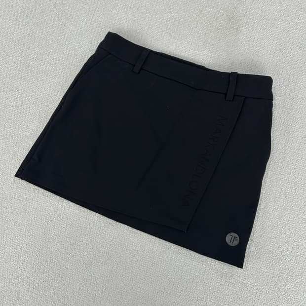 마크앤로나 정품 TLINE 해골 골프 미디스커트 27