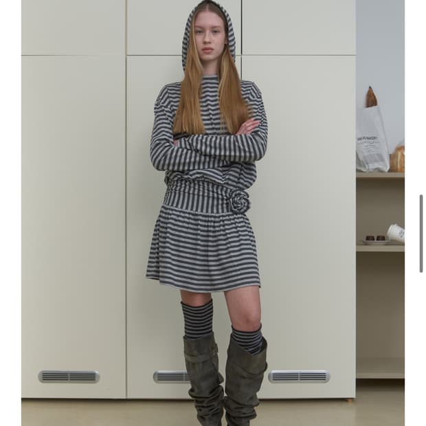 마조네 스트립셔링후드원피스