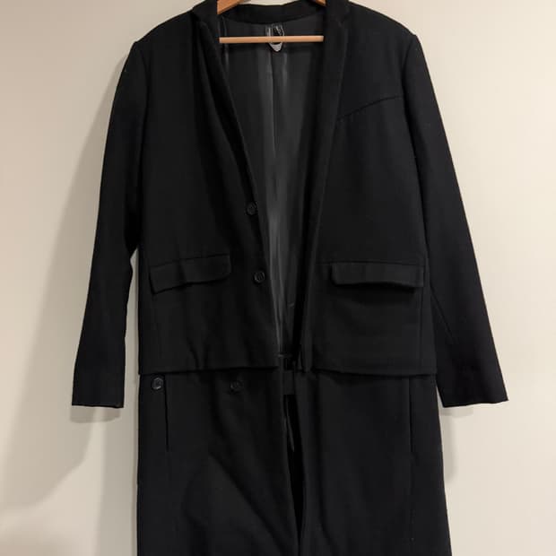 그레이하운드 블랙 코트