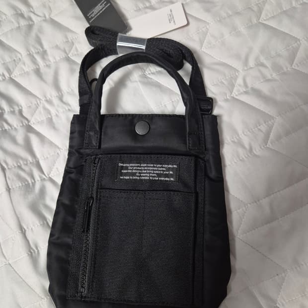 [새상품] GU x 언더커버 숄더백