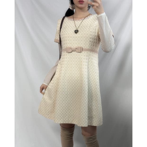 도트 패턴 리본 원피스