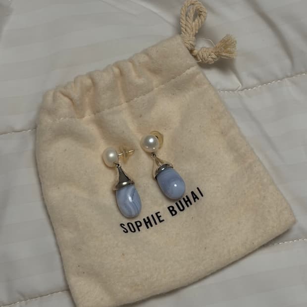 sophie buhai 칼세도니 이어링