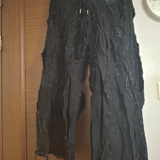 (82) 송지오 어시메트릭 플리츠 데님 블랙 SH5PT731BK