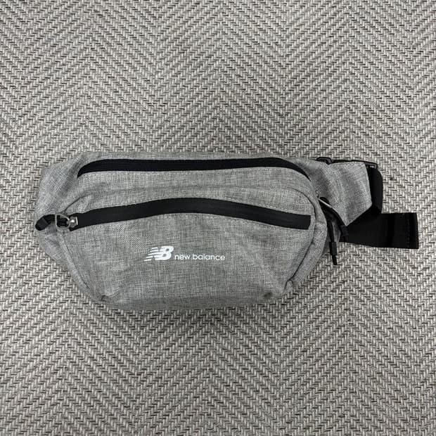 뉴발란스 힙색 v4943
